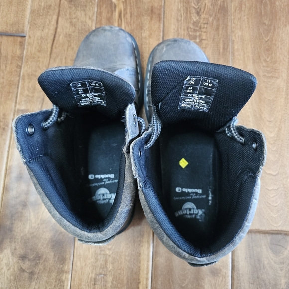 Dr. Martens Tim boots size 11 - Picture 14 of 14
